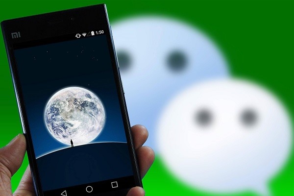 微信被限制登录用自己的小号辅助解封可以吗？